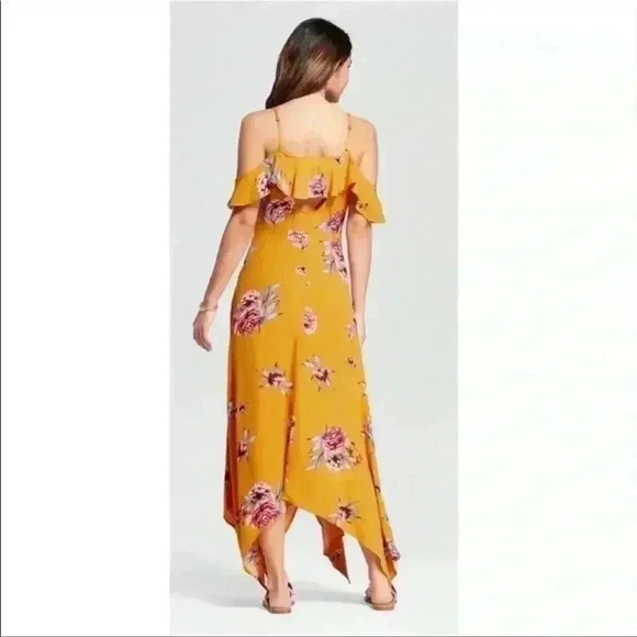 Floral Cold Shoulder Dress - Picture 2 of 3